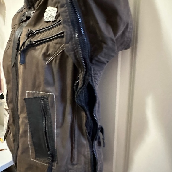 Harley Davidson Riding Jacket - Picture 9 of 15